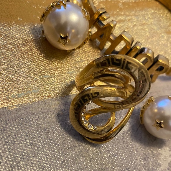 Versace style Ring - Picture 3 of 7